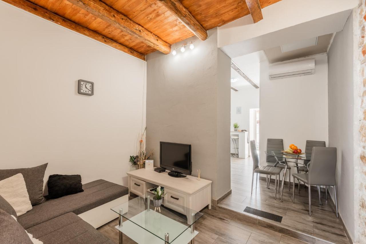 Anni Apartment Pula Exterior photo