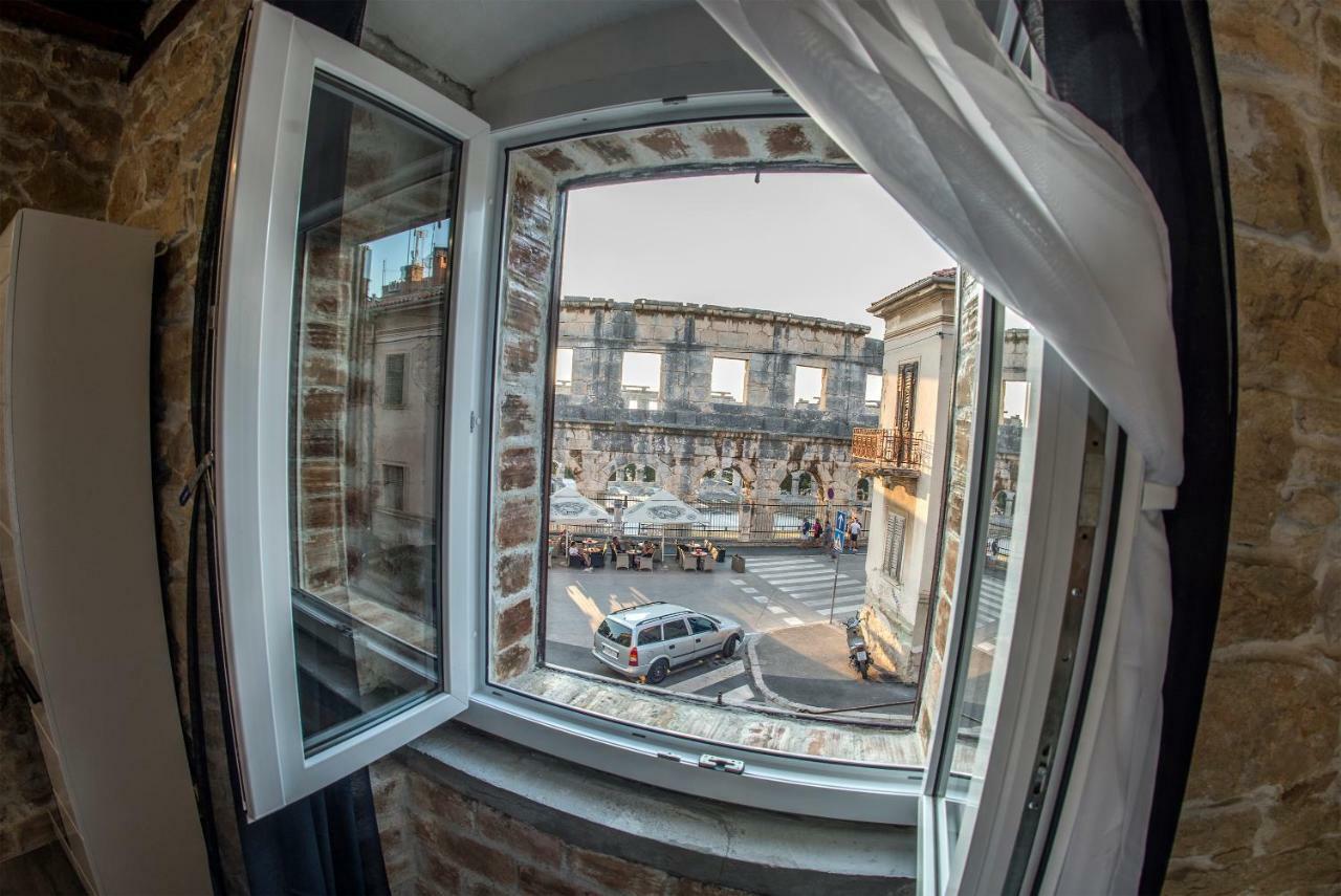 Anni Apartment Pula Exterior photo